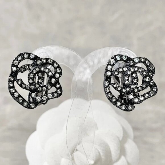 CHANEL CC Logos Rhinestone Camellia Clip-On Earrings Silver Tone 00A Auth #1586